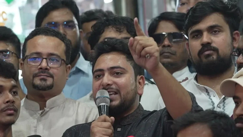 সিটি করপোরেশন ও জেলা পরিষদের প্রশাসকরা নির্বাচনে প্রার্থী হতে পারবেন না: নাহিদ ইসলাম